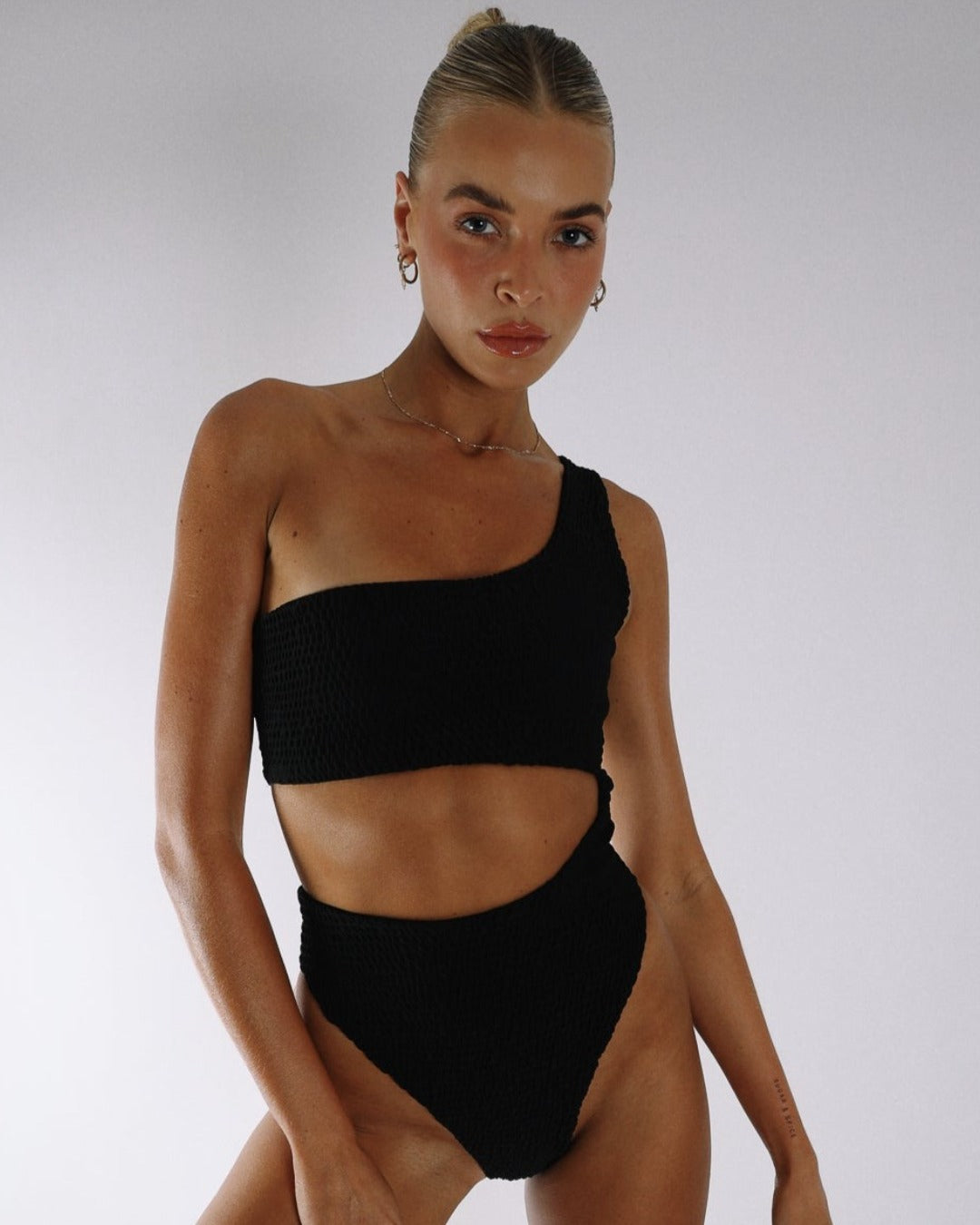 HAYLAN ONE PIECE